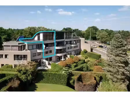 triplex unique avec 2 terrasses et vue sur louvain