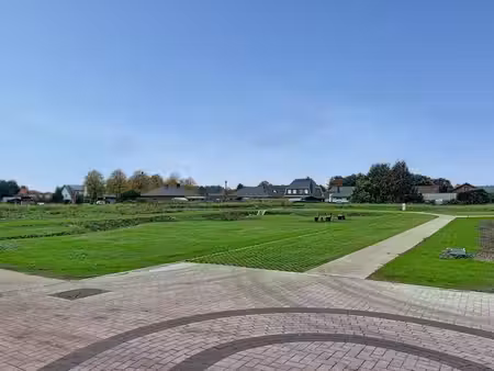 zuidwest gerichte bouwgrond voor open bebouwing