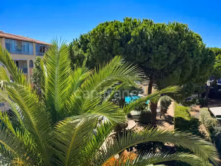 votre havre de paix au cap d'agde : charmant t2 baigné de lumière à 100m de la plage