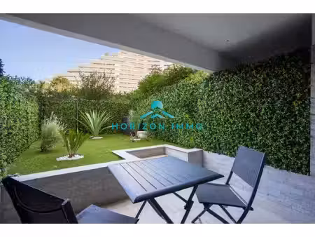 marina baie des anges— studio meublé haut standing avec terra