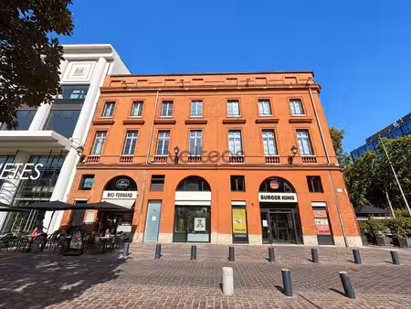 location bureaux 835m²