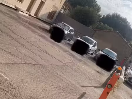 location garage à avignon (84000)