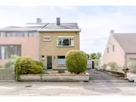 huis te koop in sint-niklaas met 3 slaapkamers