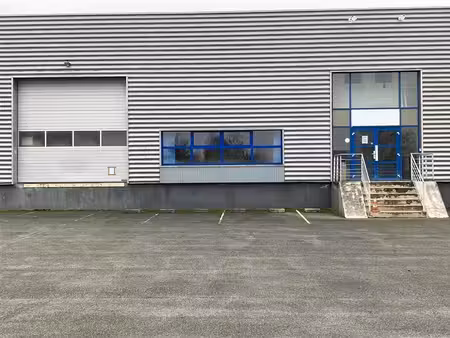 location entrepôt vineuil 41350 284m²