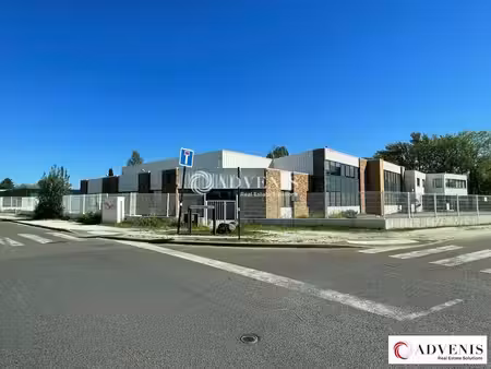 location entrepôt gradignan 33170 477m² à 1557m²