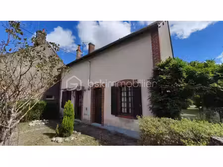 fermette de 70 m² à coullons