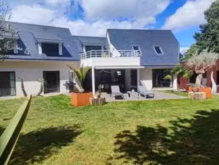 vente maison à noyalo (56450) : à vendre / 244m² noyalo