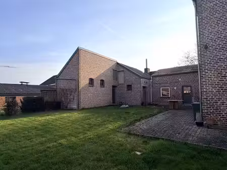 rustig gelegen  ruime gezinswoning met groot potentieel