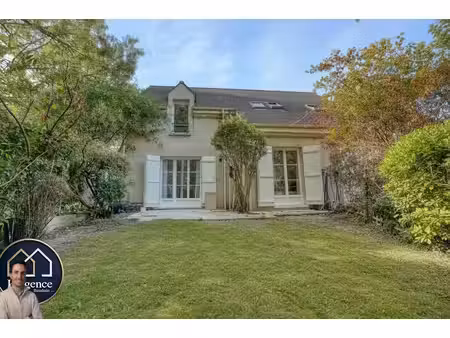 hanches – appartement avec jardin  terrasse et stationnement