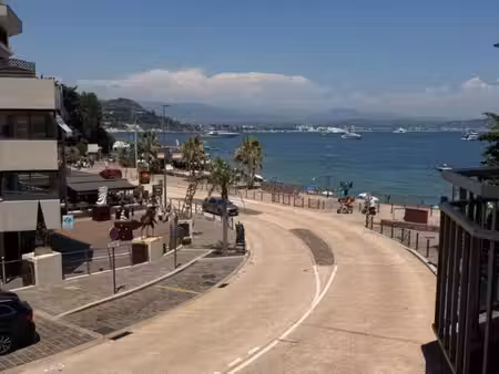 théoule sur mer  studio 22m² avec vue mer  port et plages à pied