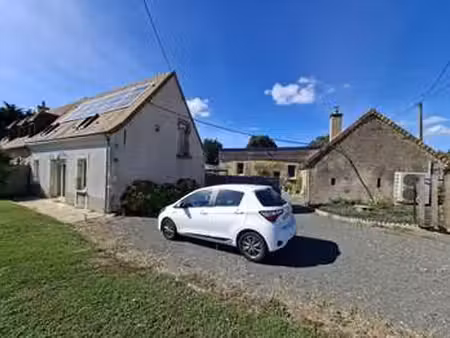 vente maison à crosmières (72200) : à vendre / 104m² crosmières