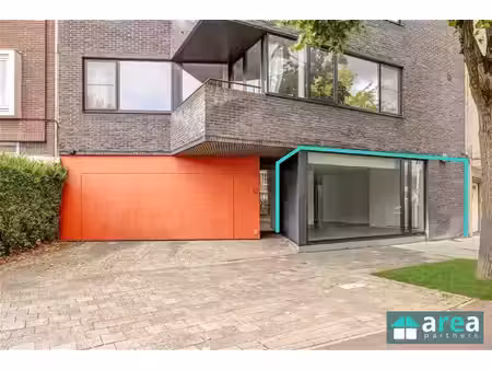 commercieel te koop in borgerhout met 1 slaapkamer