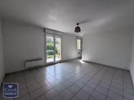 appartement à louer 2 pièces 49.09 m² - bellerive-sur-allier (03) - 560€