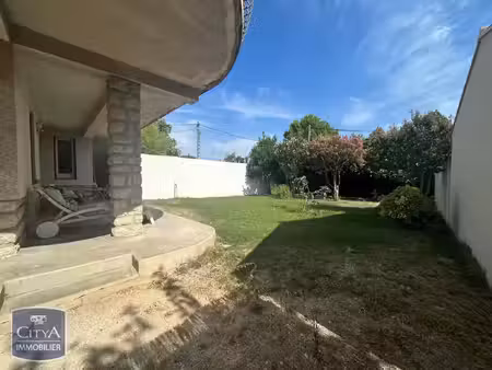 appartement à louer 4 pièces 87.86 m² - pernes-les-fontaines (84) - 950€