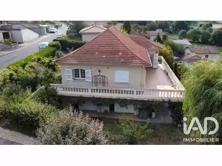 pavillon à orbeil (63500)