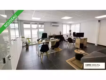 vente commerce besançon 25000 128m²