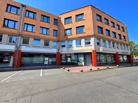 location commerce evry courcouronnes 91080 138m²