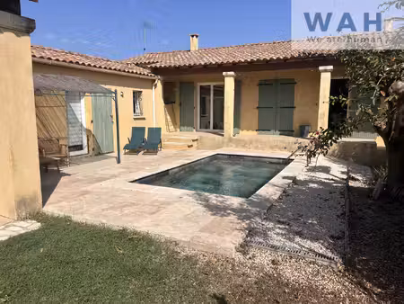 villa familiale avec piscine et studio calvisson