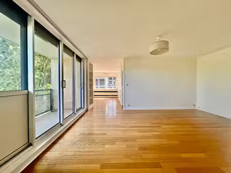 "versailles montreuil" très bel appartement 3/4 pièces de 93 m² avec balcon et vue dégagée