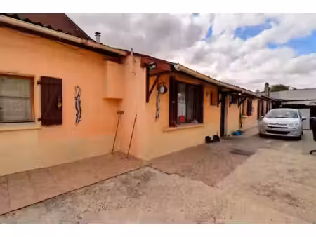 maison de plain pied - 3 chambres - garage - jardin