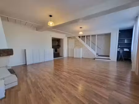 location maison 5 pièces 139 m² à cramoisy (60660)  1 300 €