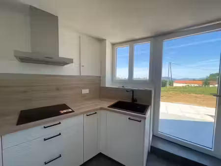 location maison 4 pièces 76.01 m² à la roche-sur-foron (74800)  1 350 €