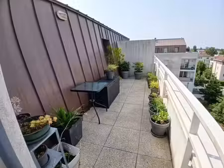 location appartement 2 pièces 49 m2 à saint-sébastien-sur-loire