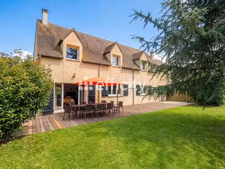maison 8 pièces - 211 m²