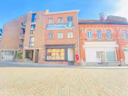 commercieel te koop in wervik met 4 slaapkamers