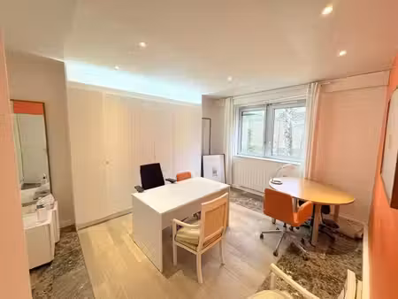 location bureaux versailles 78000 72m²