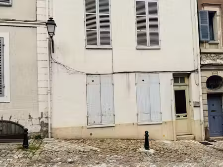 immeuble à provins (77160)