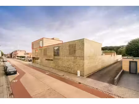 uw vastgoedkantoor met een unieke aanpak.