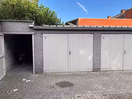 wil je kopen of verkopen? bij vastgoed vandille begeleiden we je deskundig en resultaatger