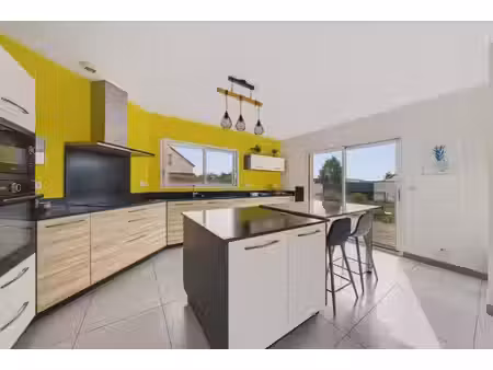 rouvres-en-plaine. maison contemporaine de 2018