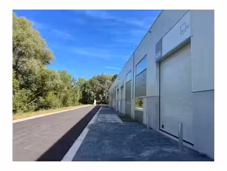 surface commerciale à louer à nivelles (vbe65237)