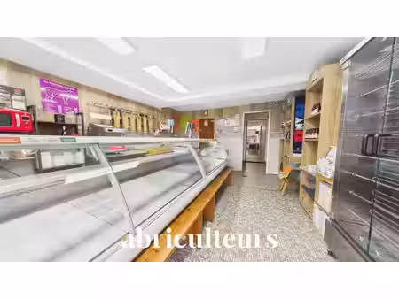 vente locaux professionnels 2 pièces 78 m² à saint-jean-d'angély (17400)  29 989 €