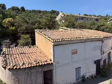 vente immeuble 3 pièces 83 m² à apt (84400)  95 400 €
