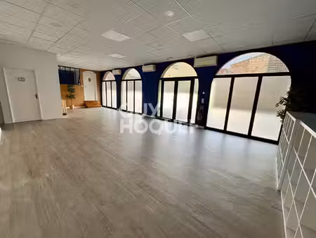 local commercial agen centre  170 m2 avec 3 entrées indépendantes