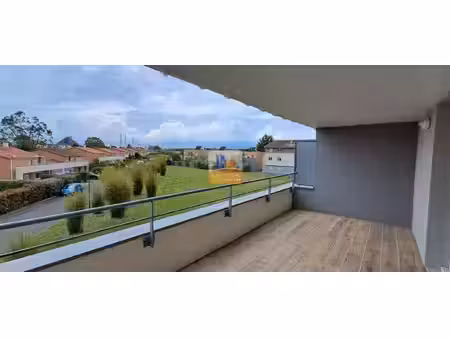 location appartement 3 pièces 65m²