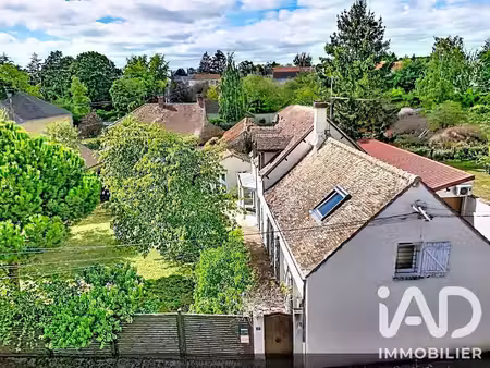 maison de village à montfort-l’amaury (78490)