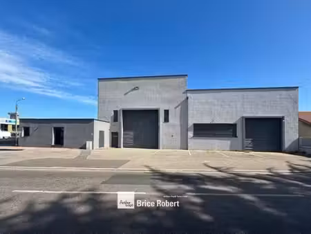 vente local d’activités 1000m²