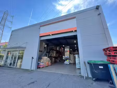 location entrepôt 710m²