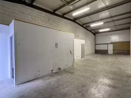 location local d’activités le haillan 33185 138m²