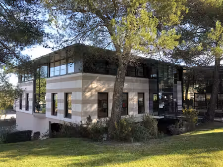 location local professionnel 168m² aix en provence 13290