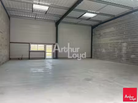 vente local d’activités contres 41700 171m²