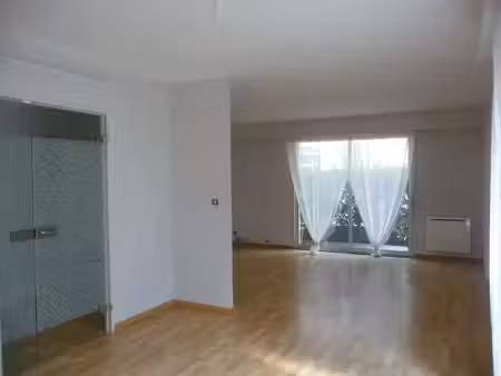 location appartement 4 pièces 74 m² à orléans (45000)