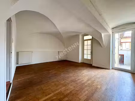 appartement 3 pièces en plein coeur de coligny avec cave et box en supplément