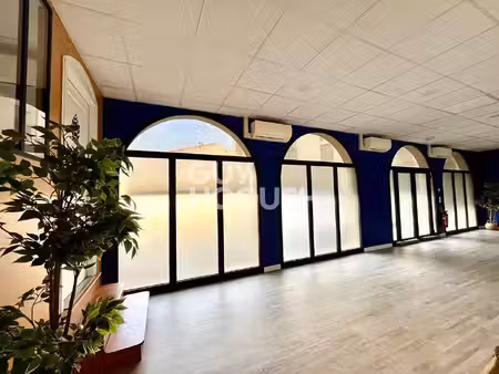 location commerce 110 m² à agen (47000)