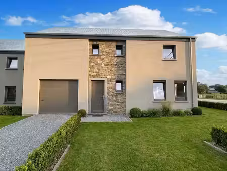maison 4 chambres avec garage à la-roche-en-ardenne