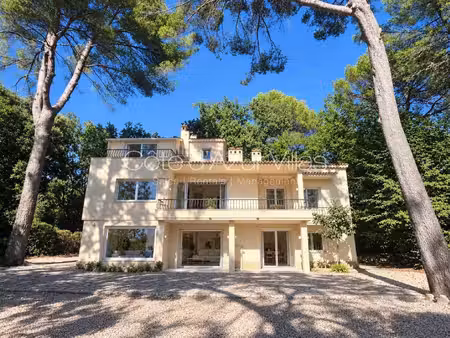 villa de luxe à louer dans le quartier sud